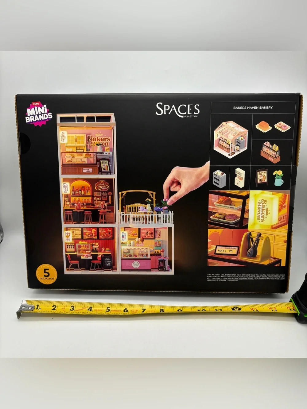 Mini Brands Spaces BAKERS HAVEN BAKERY LED Light Up Miniature Diorama Scene Zuru